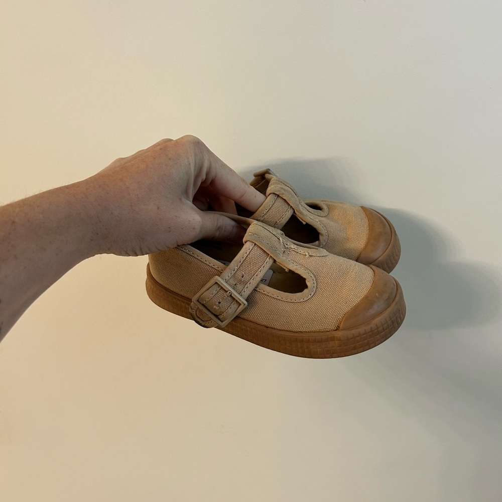 Zara Kids Beige Canvas Dress Shoes